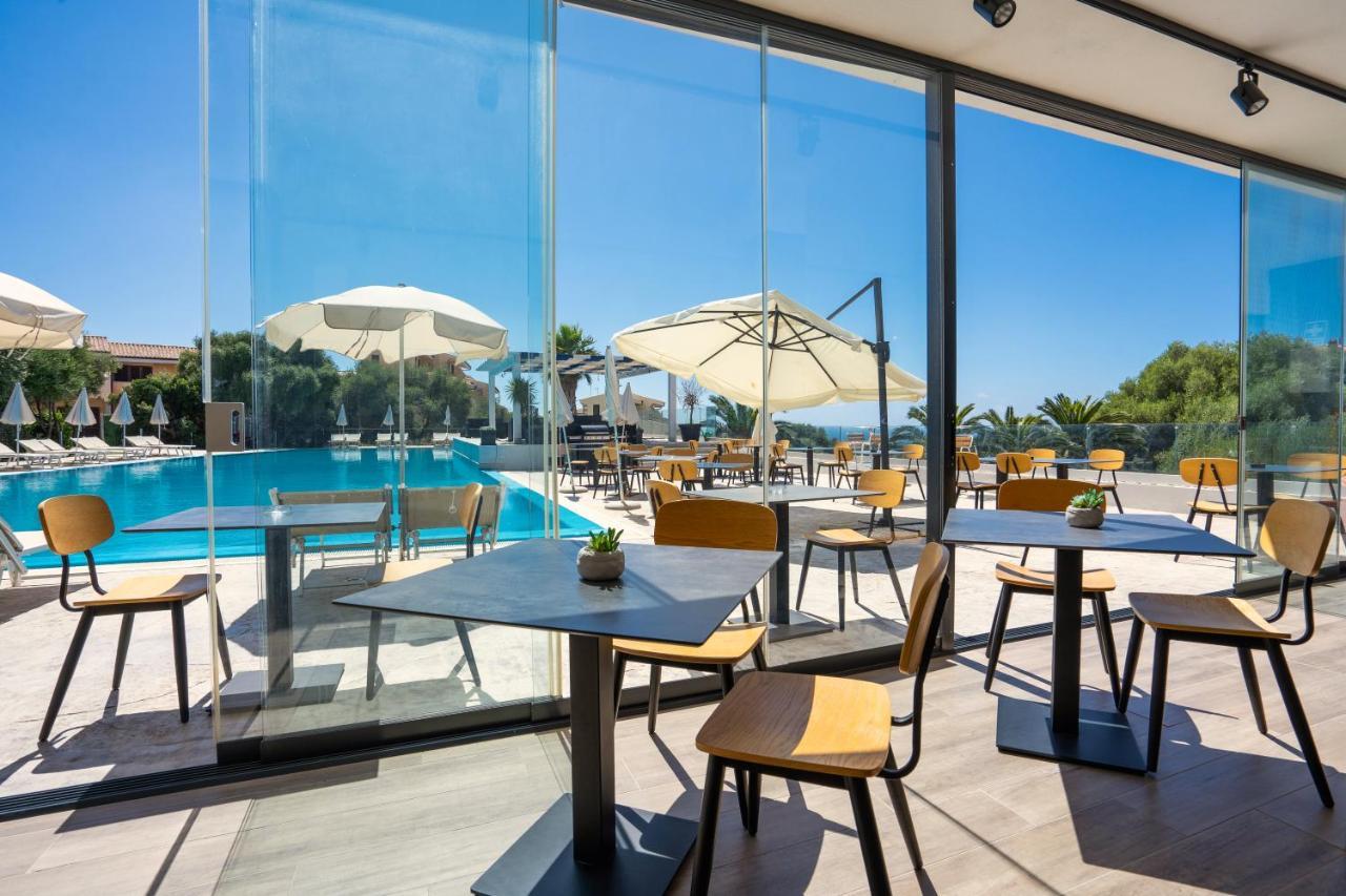 Horizon Hotel Badesi Bagian luar foto
